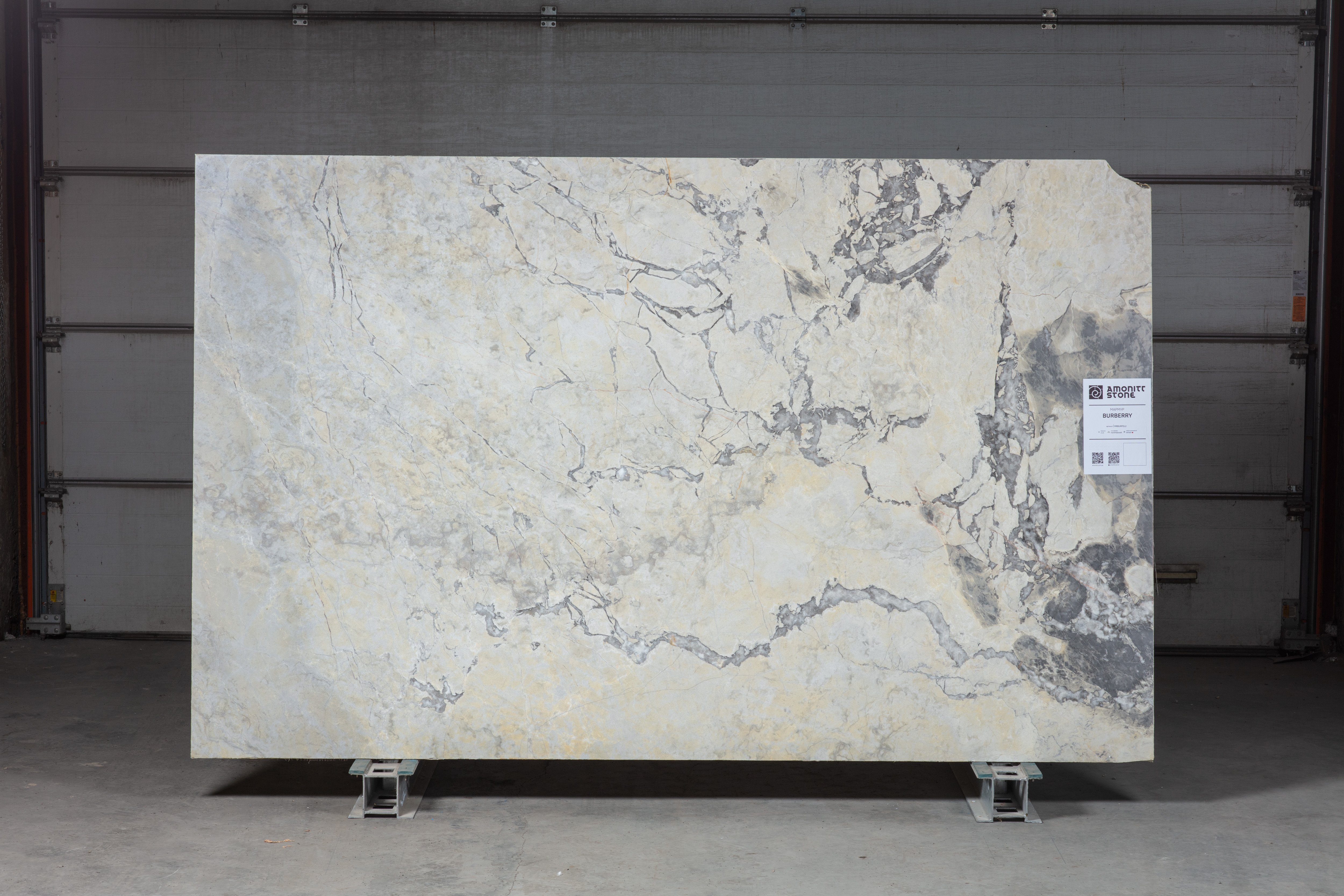 BURBERRY - фото 2