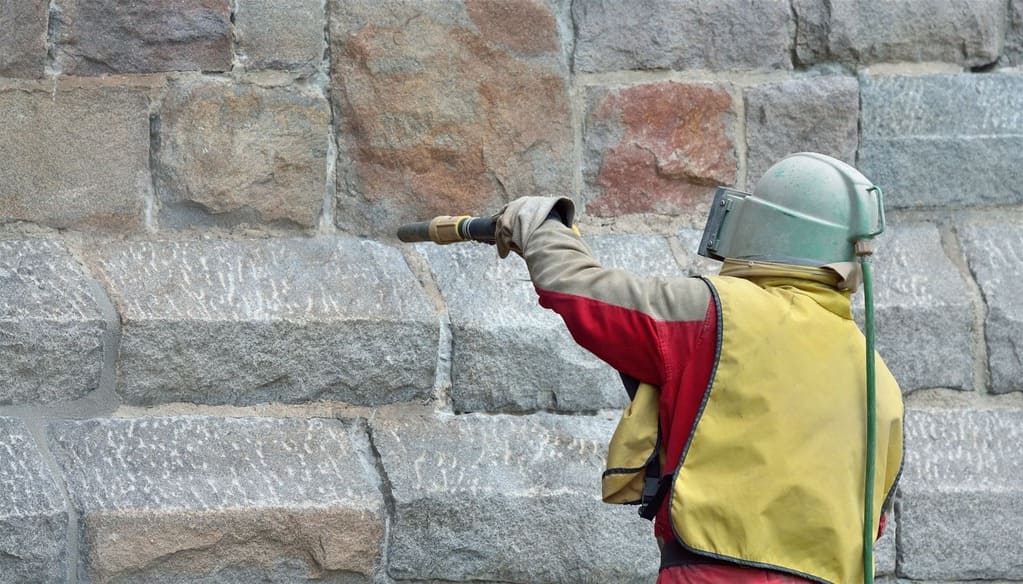 Пескоструйная обработка камня