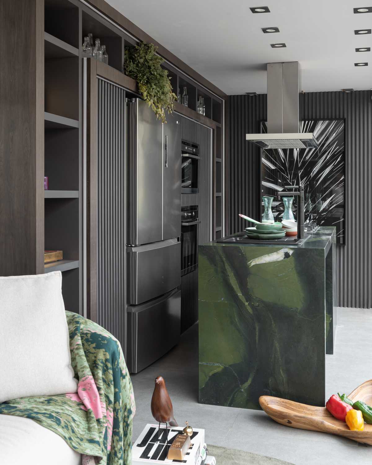 Кухоний стіл та фартух з граніту AVOCATUS #4