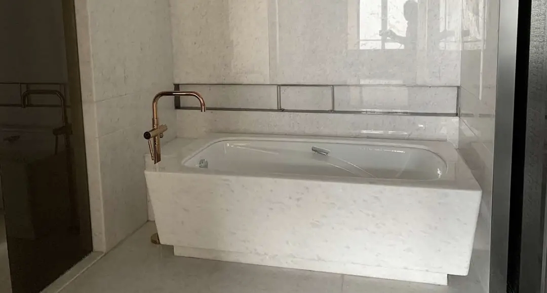 Мармур CRYSTAL WHITE в інтер'єрі  #3