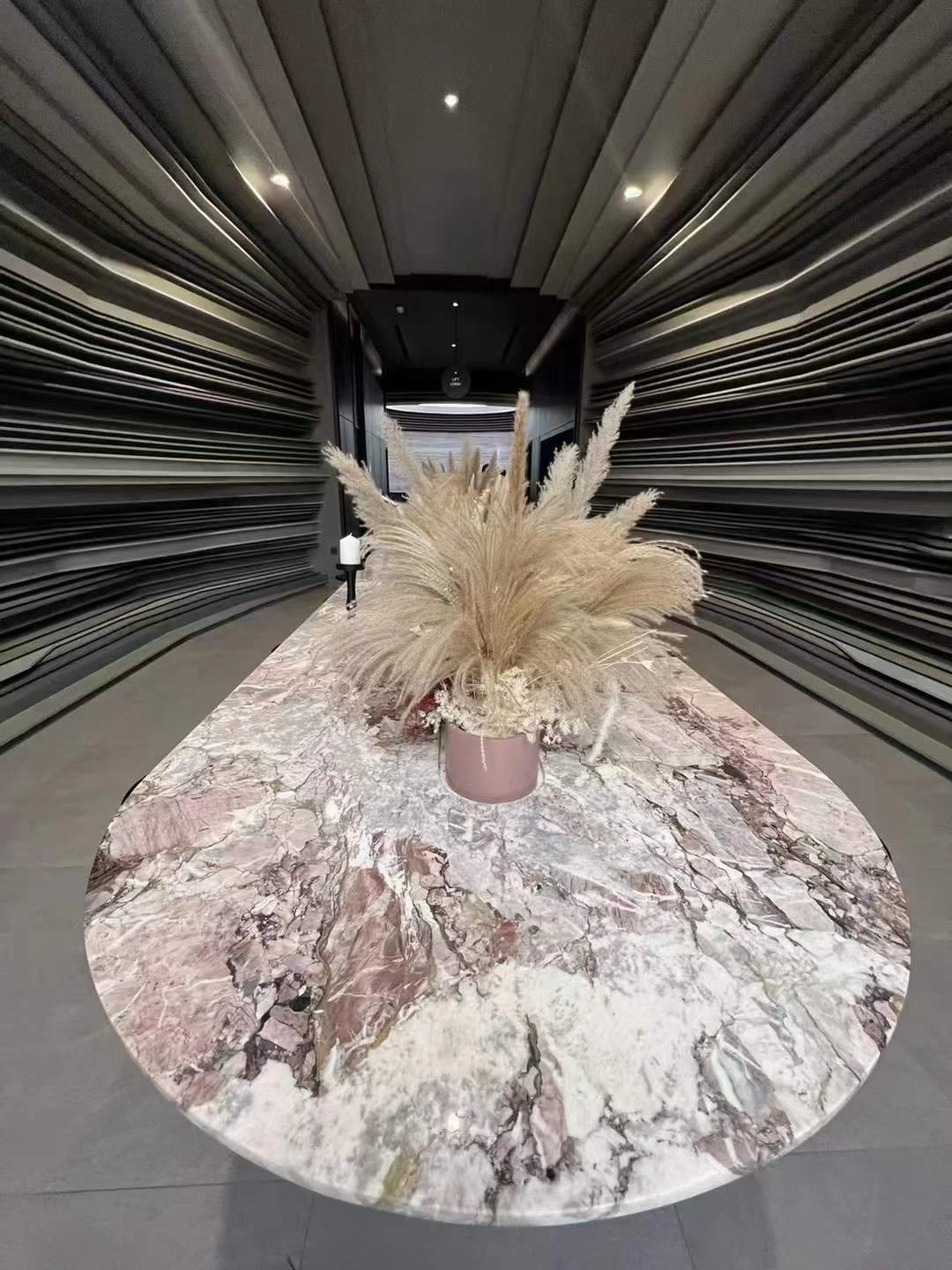 Мармур FANTASY VIOLET в інтер'єрі #2