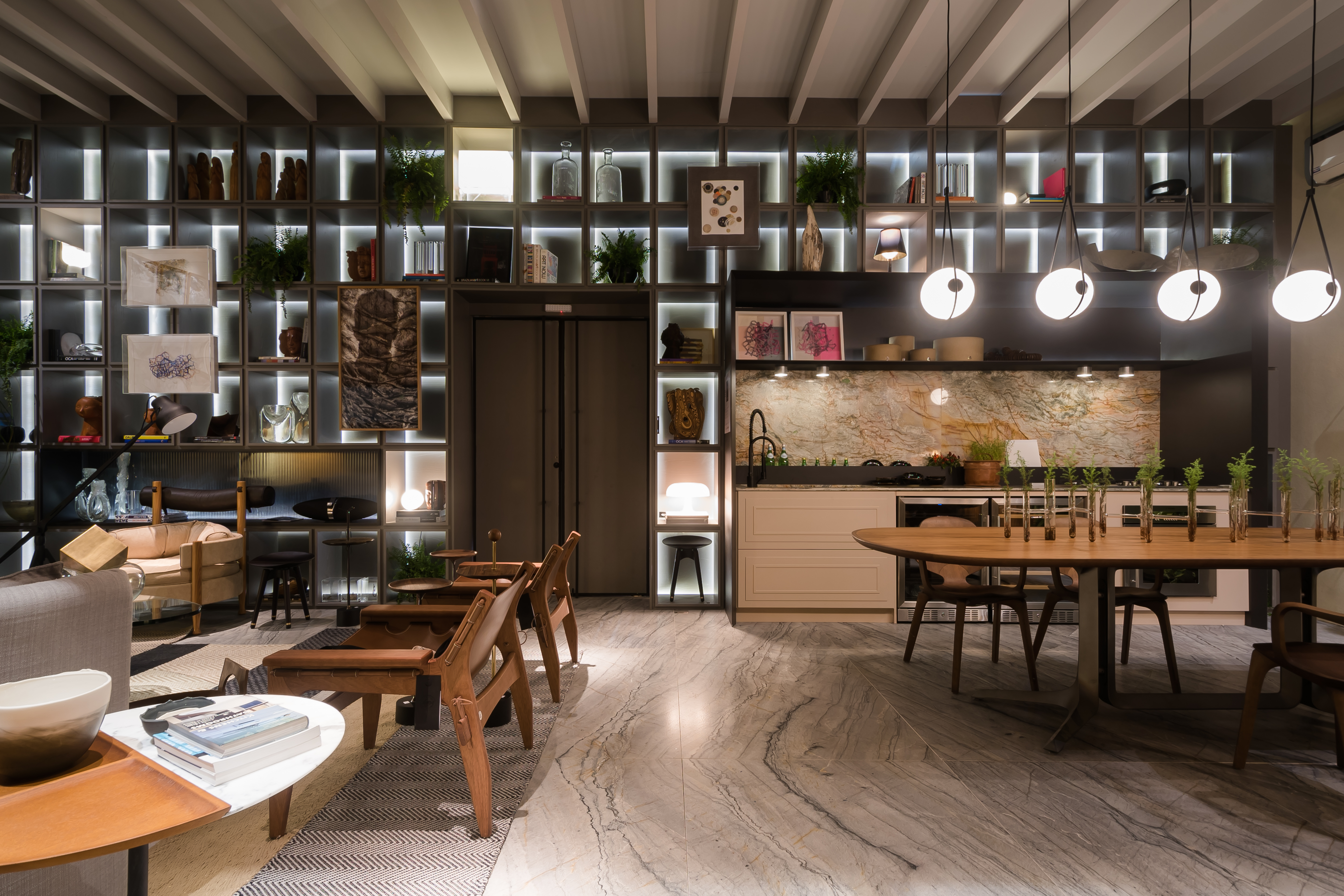 Кварцит PLATINUS LIGHT в інтер'єрі  #2